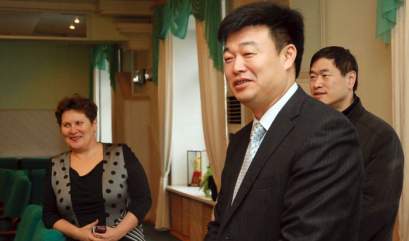 在符拉迪沃斯托克国立经济与服务大学实施独一无二的国际合作项目